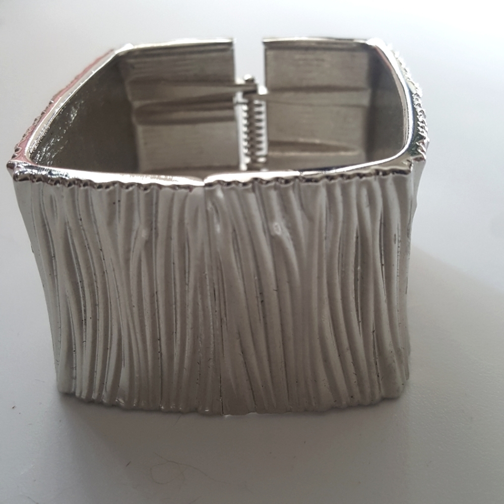 Square Hinged Silver Bracelet - image 2